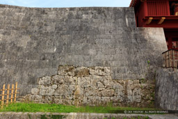 首里城淑順門付近の現存石積と復元石積｜高解像度画像サイズ：8643 x 5762 pixels｜写真番号：5DSA6717｜撮影：Canon EOS 5DS