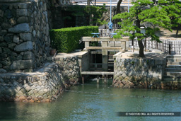 水門 | 高解像度画像サイズ：2983 x 1988 pixels | 写真番号：217-1770_IMG | 撮影：Canon EOS D60