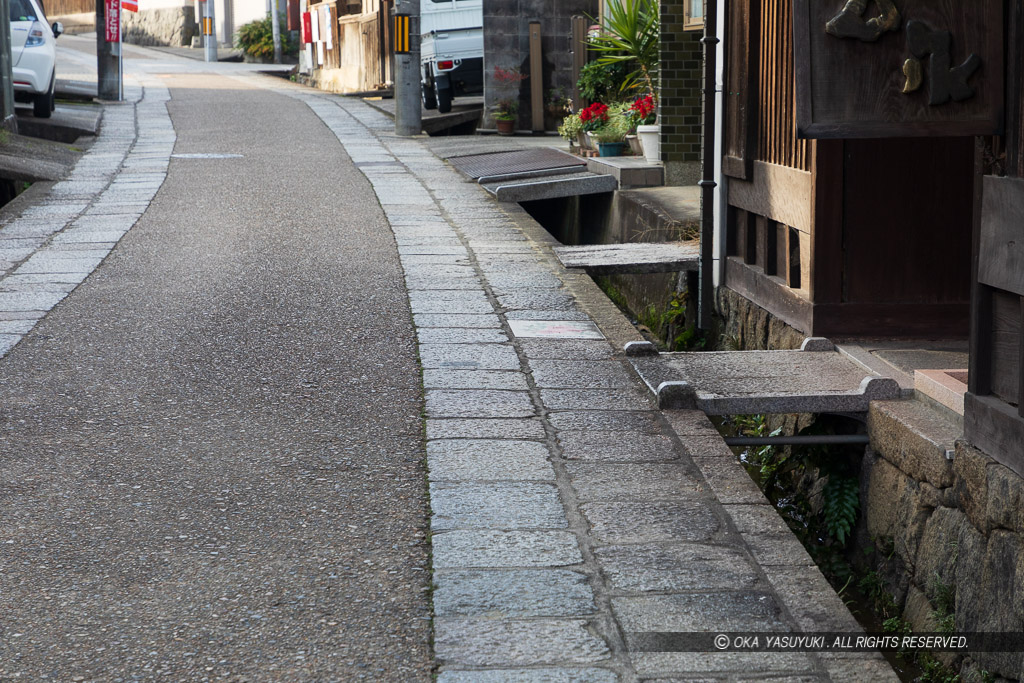 土佐街道の石畳