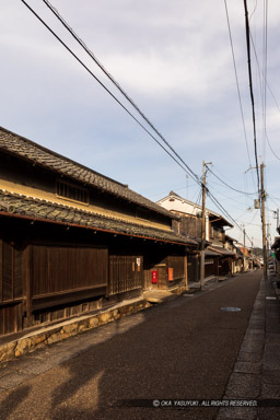 土佐街道の風景｜高解像度画像サイズ：4480 x 6720 pixels｜写真番号：5D4A2323｜撮影：Canon EOS 5D Mark IV