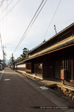 土佐街道の風景｜高解像度画像サイズ：4480 x 6720 pixels｜写真番号：5D4A2325｜撮影：Canon EOS 5D Mark IV