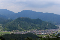 立雲峡から竹田城を望む｜高解像度画像サイズ：5030 x 3353 pixels｜写真番号：1DXL6687｜撮影：Canon EOS-1D X