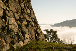 雲海風景｜高解像度画像サイズ：4992 x 3328 pixels｜写真番号：VJ7Z3000｜撮影：Canon EOS-1Ds Mark II