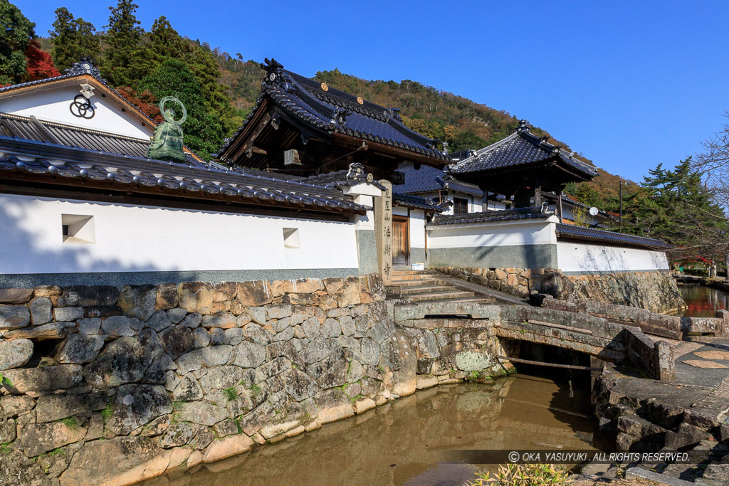 法樹寺（竹田城最後の城主の墓・鉄砲狭間）