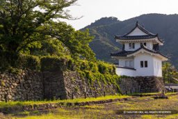 本丸北側石垣・隅櫓（彰古館）と水堀跡 | 高解像度画像サイズ：8192 x 5464 pixels | 写真番号：344A0205 | 撮影：Canon EOS R5