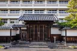 明倫館正門 | 高解像度画像サイズ：7792 x 5197 pixels | 写真番号：344A0255 | 撮影：Canon EOS R5