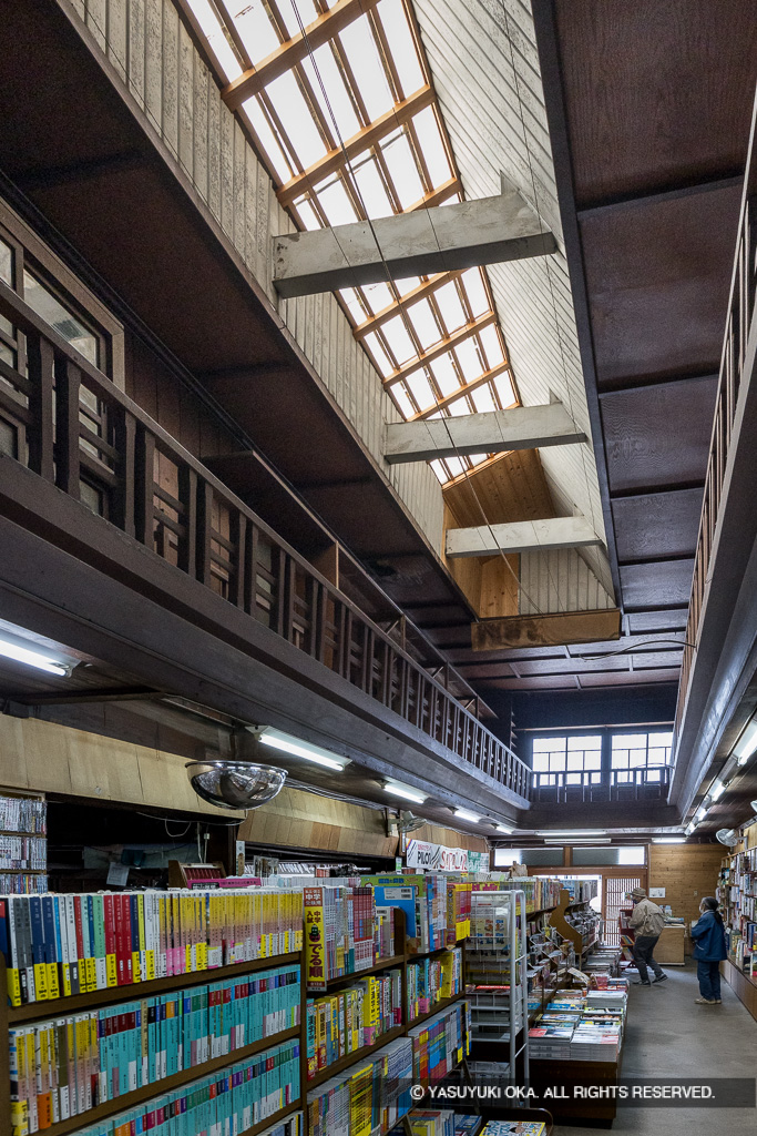 （有）伏見屋商店・書店・龍野の街並み