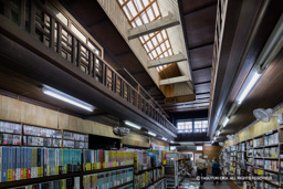 (有)伏見屋商店・書店・龍野の街並み | 高解像度画像サイズ:6912 x 4610 pixels | 写真番号:344A5212 | 撮影:Canon EOS R5