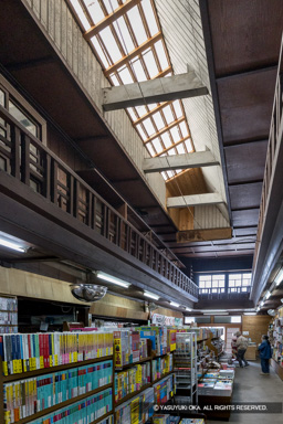 (有)伏見屋商店・書店・龍野の街並み | 高解像度画像サイズ:4123 x 6181 pixels | 写真番号:344A5214 | 撮影:Canon EOS R5