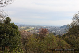 天王山から大阪方面を望む｜高解像度画像サイズ：5616 x 3744 pixels｜写真番号：1P3J4570｜撮影：Canon EOS-1Ds Mark III