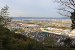 山崎合戦地 淀川など主戦場を望む｜高解像度画像サイズ：5508 x 3672 pixels｜写真番号：1P3J4736｜撮影：Canon EOS-1Ds Mark III