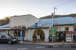 山崎駅｜高解像度画像サイズ：5616 x 3744 pixels｜写真番号：1P3J4756｜撮影：Canon EOS-1Ds Mark III