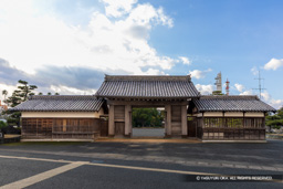 鷲の門 | 高解像度画像サイズ:7642 x 5097 pixels | 写真番号:6F1A1372 | 撮影:Canon EOS R5m2