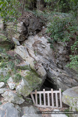 城山の貝塚 | 高解像度画像サイズ：5464 x 8192 pixels | 写真番号：6F1A4195 | 撮影：Canon EOS R5m2