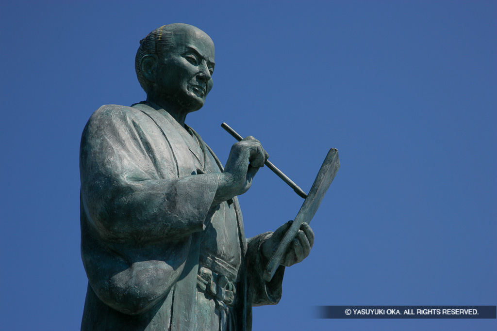 頼山陽銅像
