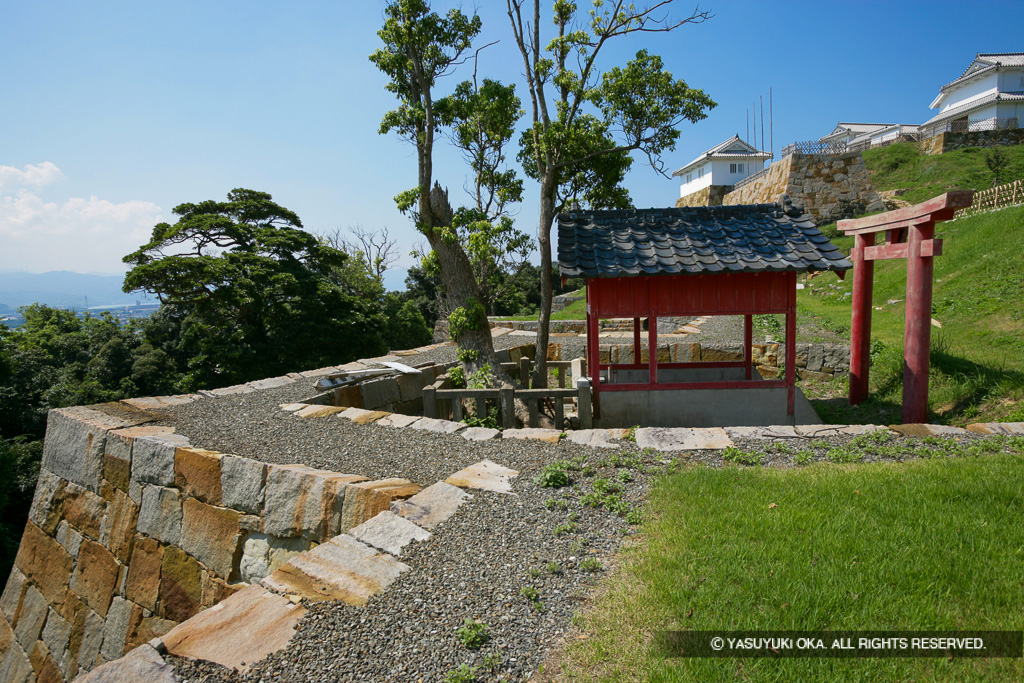 横矢・稲荷神社