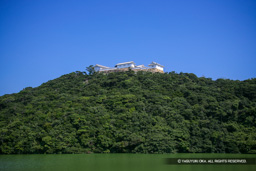 袋池と富岡城 | 高解像度画像サイズ：4841 x 3227 pixels | 写真番号：VJ7Z1793 | 撮影：Canon EOS-1Ds Mark II