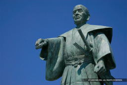 鈴木重成銅像 | 高解像度画像サイズ：4992 x 3328 pixels | 写真番号：VJ7Z1828 | 撮影：Canon EOS-1Ds Mark II