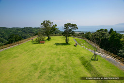 出丸跡 | 高解像度画像サイズ：4992 x 3328 pixels | 写真番号：VJ7Z1832 | 撮影：Canon EOS-1Ds Mark II