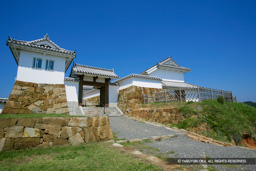 本丸虎口 | 高解像度画像サイズ：4841 x 3227 pixels | 写真番号：VJ7Z1920 | 撮影：Canon EOS-1Ds Mark II