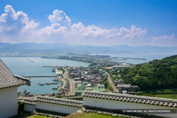 富岡城と天草の下島本島を結ぶ砂嘴 | 高解像度画像サイズ：4841 x 3227 pixels | 写真番号：VJ7Z1938 | 撮影：Canon EOS-1Ds Mark II