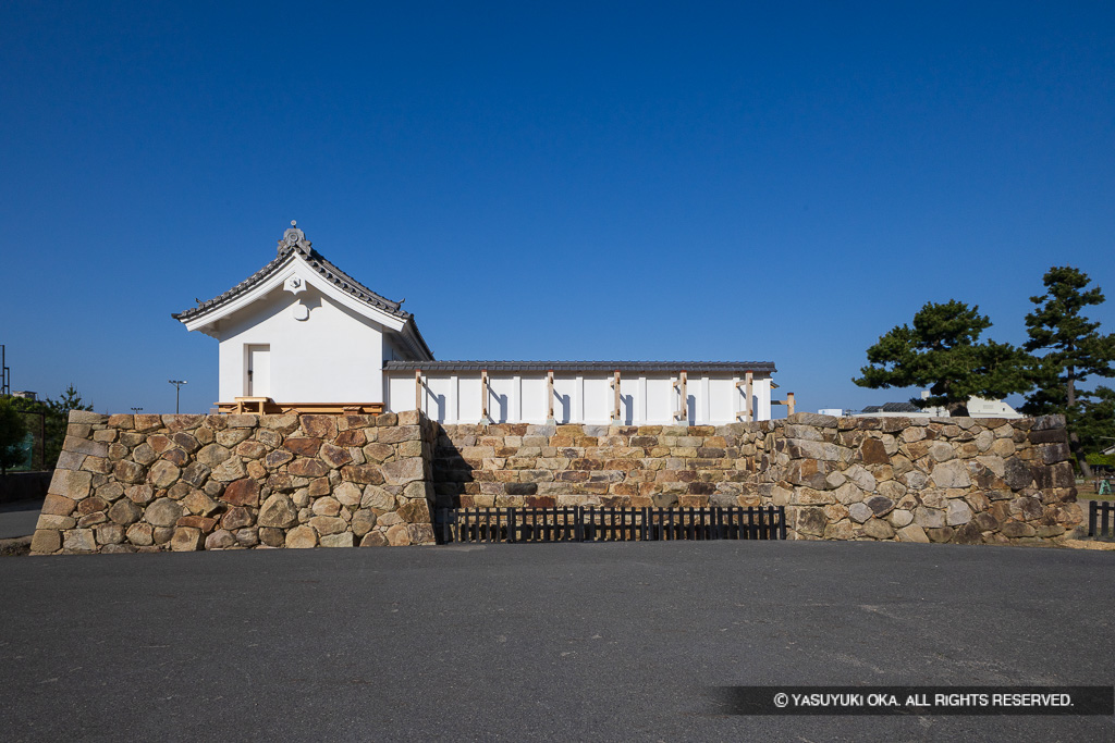 中ノ御門・二階櫓門・城内側