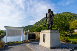 吉川経家公銅像（鳥取城址） | 高解像度画像サイズ：8192 x 5464 pixels | 写真番号：6F1A8176 | 撮影：Canon EOS R5m2