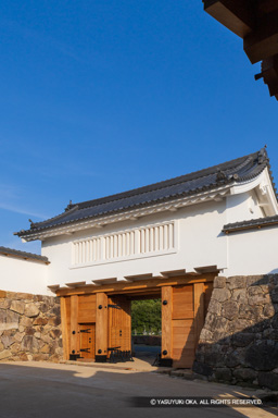 中ノ御門・二階櫓門 | 高解像度画像サイズ：5191 x 7783 pixels | 写真番号：6F1A8275 | 撮影：Canon EOS R5m2