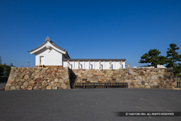 中ノ御門・二階櫓門・城内側 | 高解像度画像サイズ：8192 x 5464 pixels | 写真番号：6F1A8377 | 撮影：Canon EOS R5m2