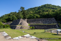 天球丸の巻石垣 | 高解像度画像サイズ：8192 x 5464 pixels | 写真番号：6F1A8496 | 撮影：Canon EOS R5m2