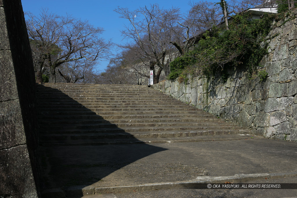 津山城の表門虎口風景