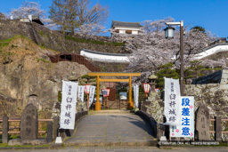 古橋・亭櫓跡・時鐘櫓跡・大門櫓 | 高解像度画像サイズ：8014 x 5346 pixels | 写真番号：6F1A5360 | 撮影：Canon EOS R5m2