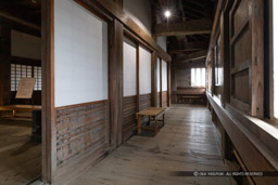 宇和島城天守２階武者走り｜高解像度画像サイズ：6720 x 4480 pixels｜写真番号：5D4A6683｜撮影：Canon EOS 5D Mark IV