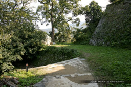 宇和島城三之門跡｜高解像度画像サイズ：4064 x 2704 pixels｜写真番号：53BS0564｜撮影：Canon EOS-1DS