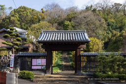 宇和島城の上立門・搦手口・2020年撮影｜高解像度画像サイズ：6637 x 4424 pixels｜写真番号：5D4A6867｜撮影：Canon EOS 5D Mark IV