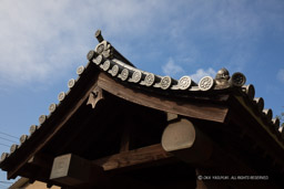 宇和島城上立門の桃瓦|高解像度画像サイズ:6720 x 4480 pixels|写真番号:5D4A6876|撮影:Canon EOS 5D Mark IV