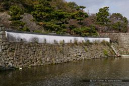 狭間塀石狭間｜高解像度画像サイズ：3641 x 2423 pixels｜写真番号：100-7624S53B｜撮影：Canon EOS-1DS