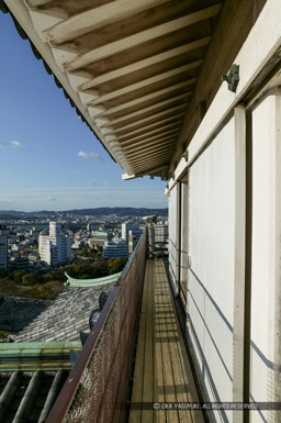 和歌山城天守最上階|高解像度画像サイズ:2677 x 4023 pixels|写真番号:100-7866S53B|撮影:Canon EOS-1DS