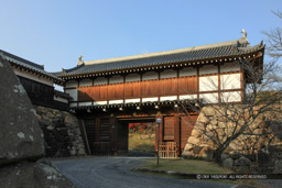 大和郡山城 追手門・梅林門｜高解像度画像サイズ：5403 x 3602 pixels｜写真番号：1P3J0345｜撮影：Canon EOS-1Ds Mark III