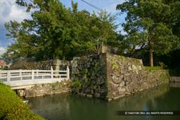 廊下橋門跡 | 高解像度画像サイズ：4992 x 3328 pixels | 写真番号：VJ7Z1676 | 撮影：Canon EOS-1Ds Mark II