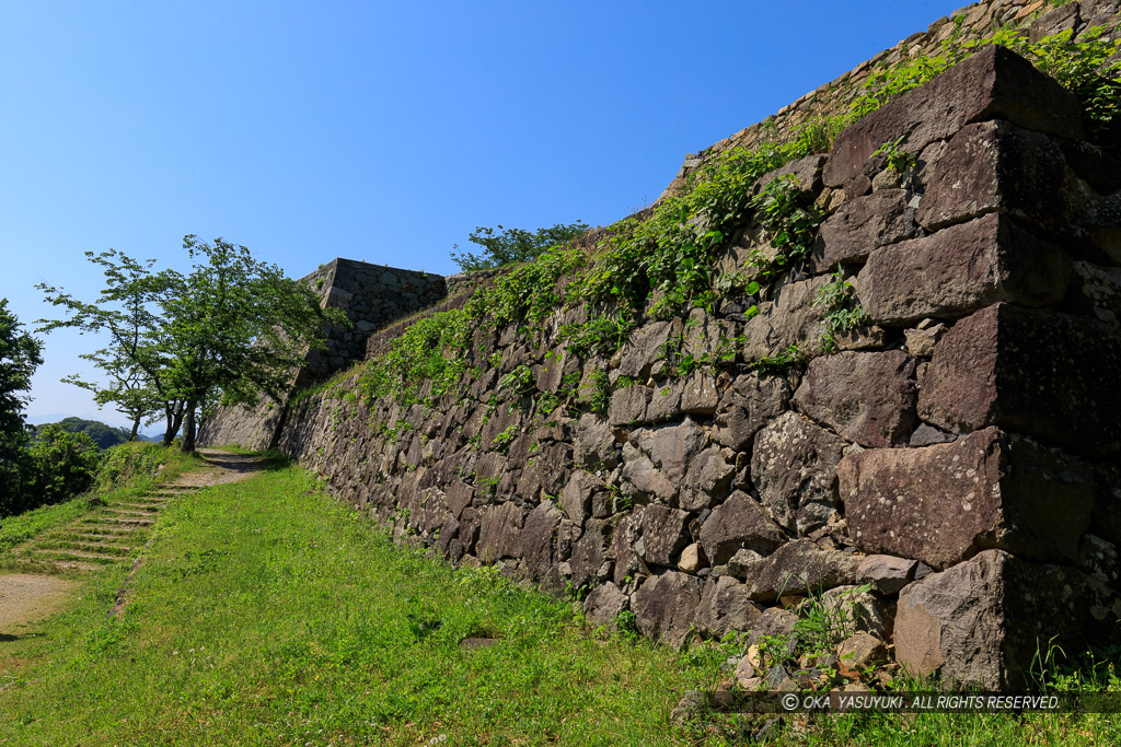 米子城本丸石垣と四重櫓台
