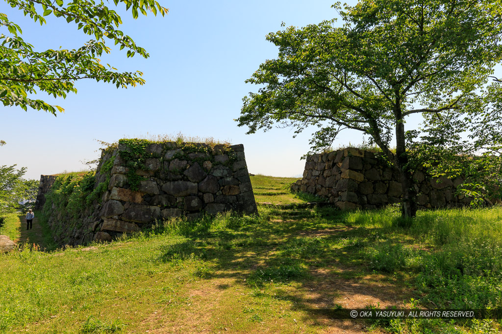 米子城本丸に残る虎口跡