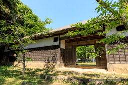 旧小原家長屋門｜高解像度画像サイズ：6720 x 4480 pixels｜写真番号：5D4A0905｜撮影：Canon EOS 5D Mark IV