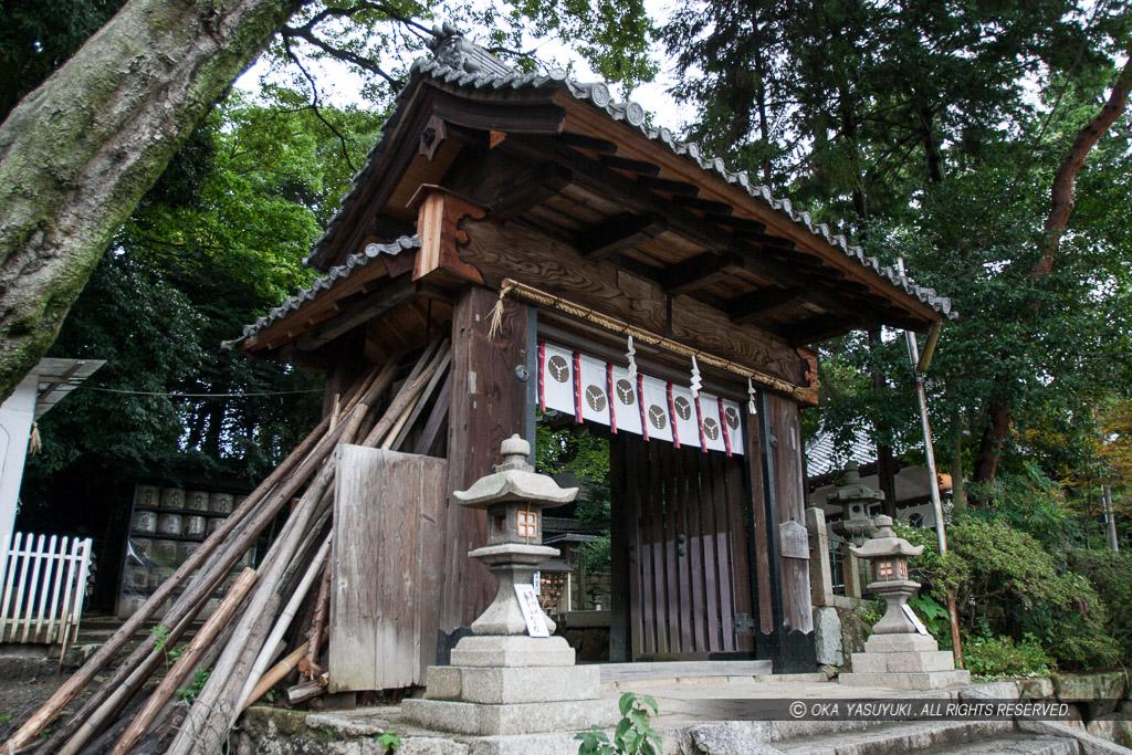 膳所城移築お倉門・御霊神社