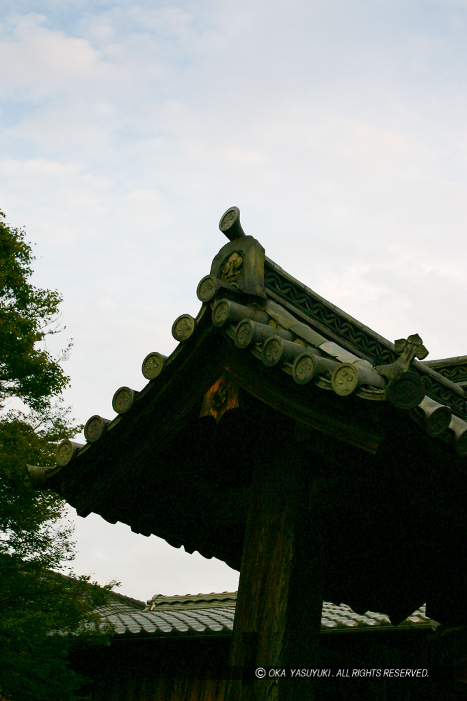 膳所城北大手門・篠津神社