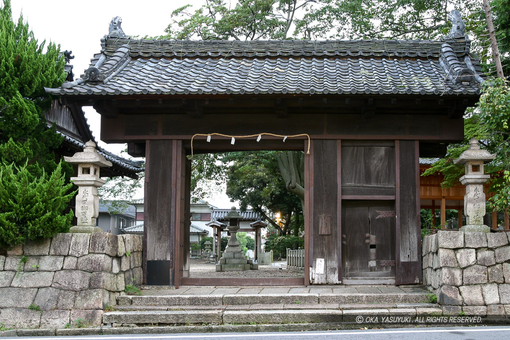 膳所城移築城門・膳所神社