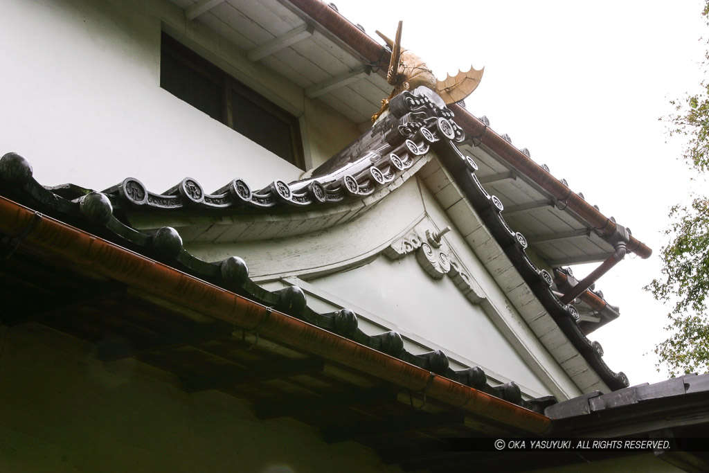 膳所城本丸二層隅櫓・茶臼山公園芭蕉会館