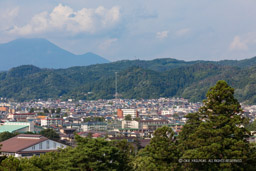 飯盛山を望む｜高解像度画像サイズ：6305 x 4203 pixels｜写真番号：5D4A0115｜撮影：Canon EOS 5D Mark IV