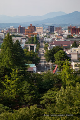 天守より北を望む｜高解像度画像サイズ：4480 x 6720 pixels｜写真番号：5D4A0129｜撮影：Canon EOS 5D Mark IV