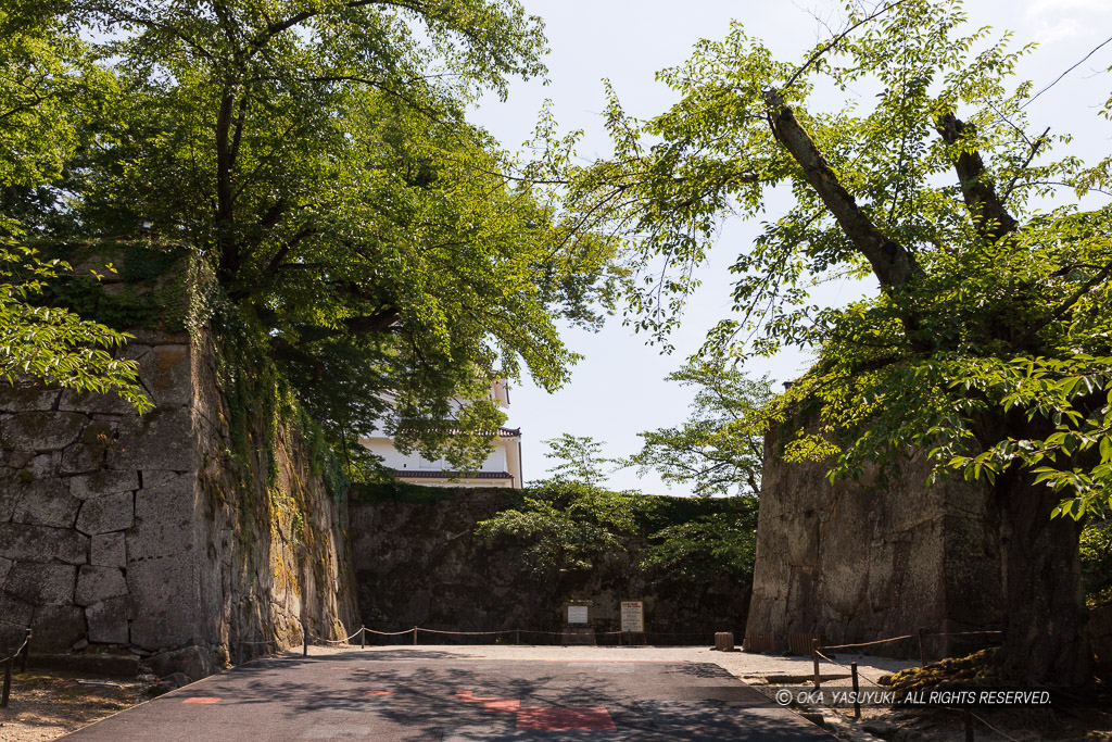 横手坂と太鼓門跡